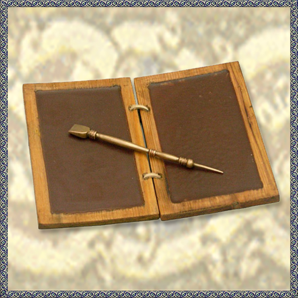 Römische Schreibtafel aus Wachs und Holz mit Bronzestift (Dyptichon)
